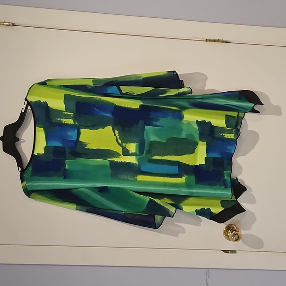 Colorful Abstract Tunic Top - Picture 2 of 2
